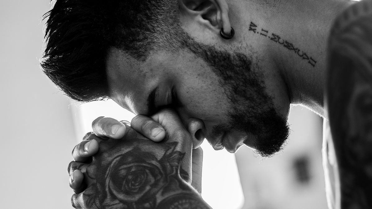 25 Bible Verses for Anxiety – Scriptures to Calm Fear & Find Peace